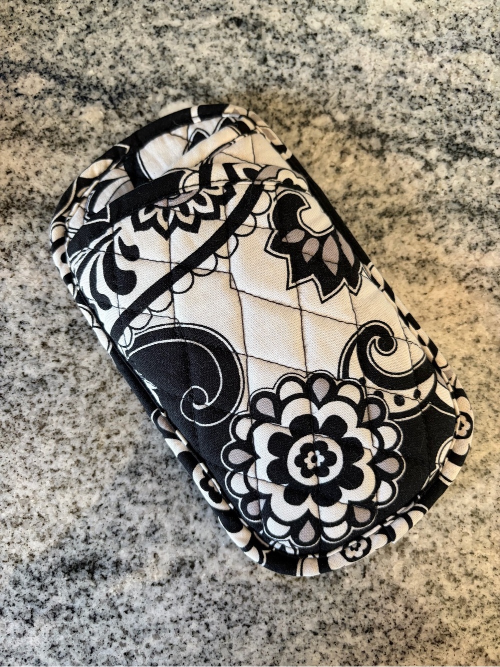 Vera Bradley midnight paisley double eyeglass case black white quilted
